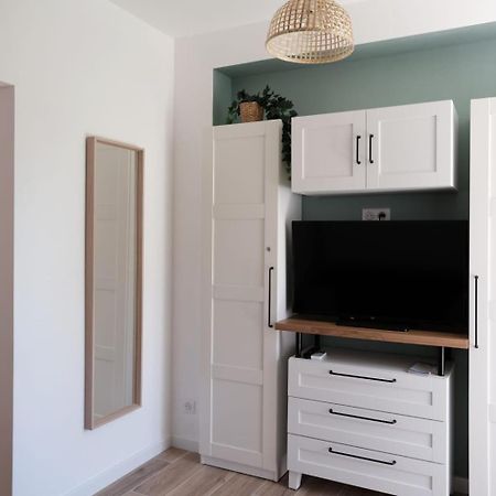 Studio Renove Avec Belle Terrasse เอ็ก-ซอง-โพรวองซ์ ภายนอก รูปภาพ