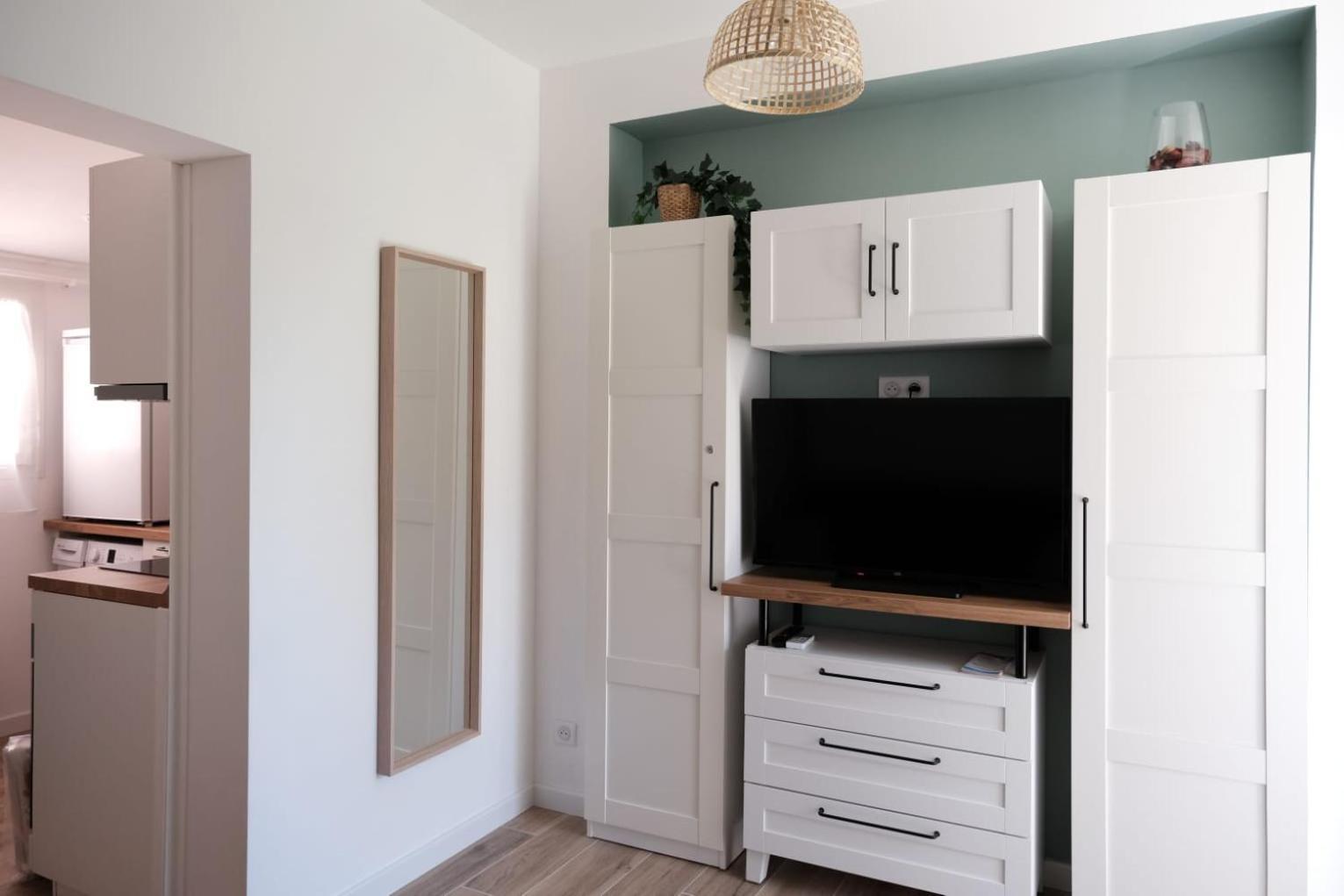 Studio Renove Avec Belle Terrasse เอ็ก-ซอง-โพรวองซ์ ภายนอก รูปภาพ