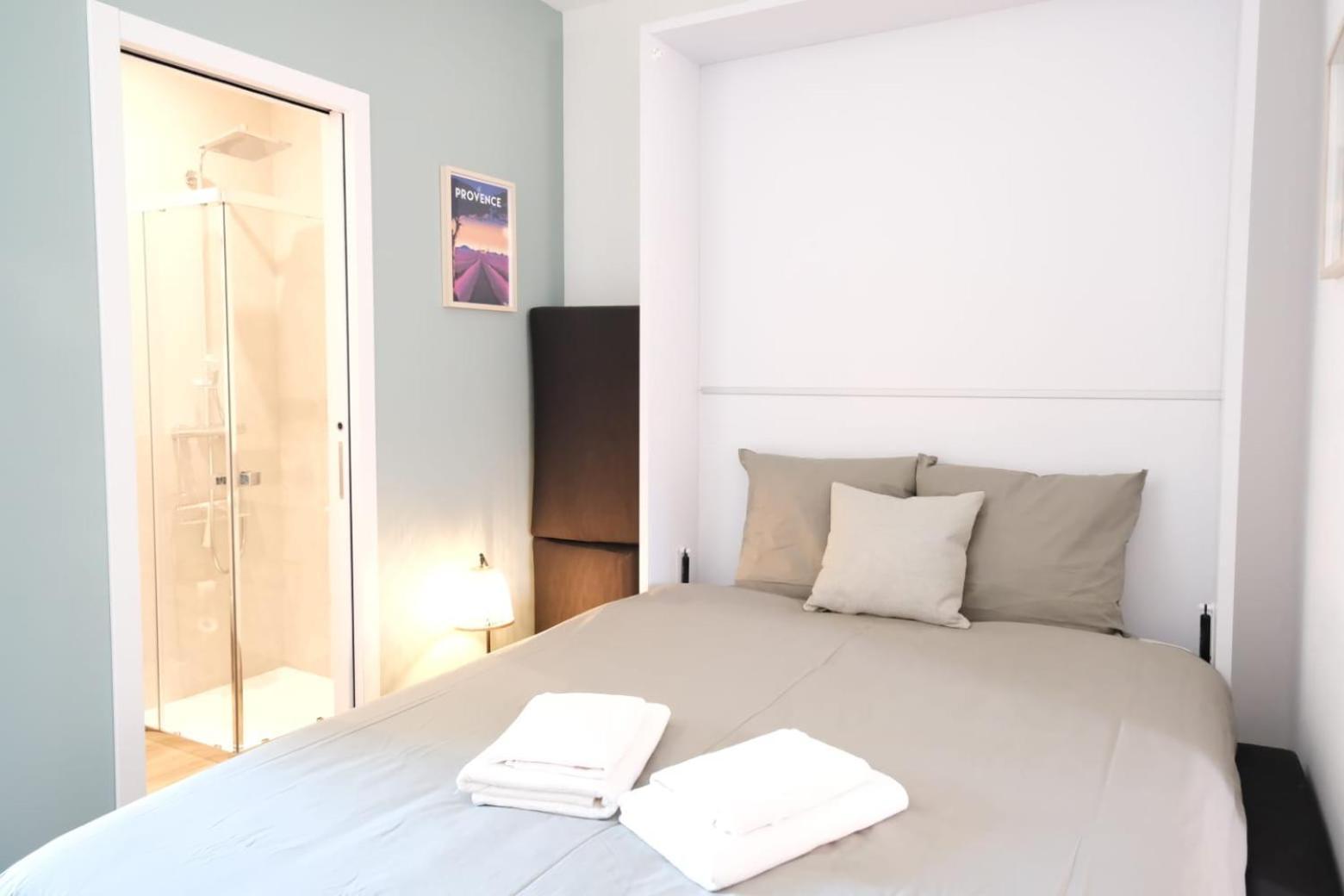 Studio Renove Avec Belle Terrasse เอ็ก-ซอง-โพรวองซ์ ภายนอก รูปภาพ